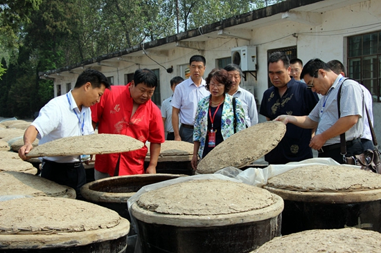 王勿橋醋“農(nóng)洽會(huì)”上引來山西客