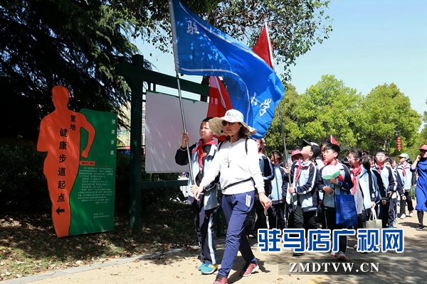 駐馬店第二實(shí)驗(yàn)小學(xué)：努力辦讓人民滿意的學(xué)校