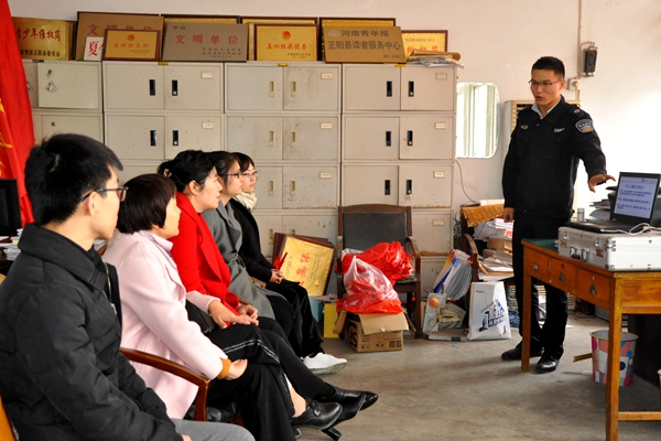 正陽縣總工會(huì)開展消防安全講座