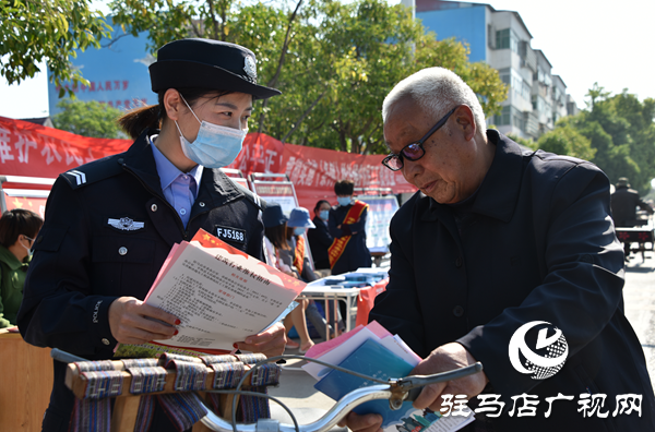 平輿警方積極開展農(nóng)民工維權(quán)集中宣傳活動