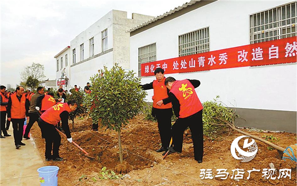  開(kāi)發(fā)區(qū)深入推進(jìn)綠化建設(shè)?    助力創(chuàng)建生態(tài)園林城市