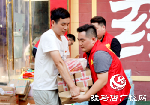 碧桂園豫南區(qū)域黨支部走進(jìn)抗癌共享廚房，接力善與愛的傳遞