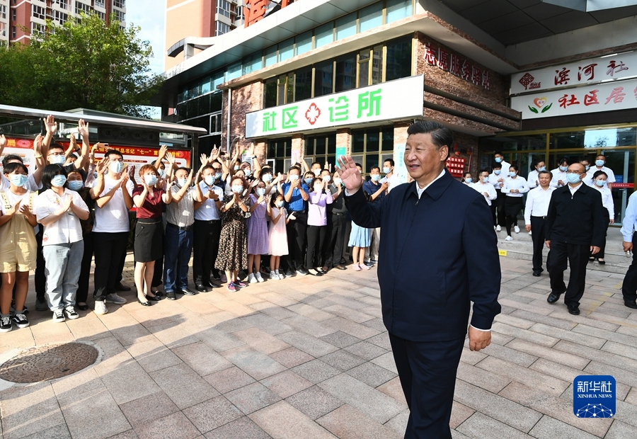 習(xí)近平在河北承德考察時強(qiáng)調(diào) 貫徹新發(fā)展理念弘揚塞罕壩精神 努力完成全年經(jīng)濟(jì)社會發(fā)展主要目標(biāo)任務(wù)