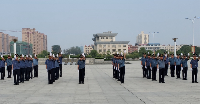 正陽縣交通運(yùn)輸執(zhí)法局開展軍訓(xùn)會(huì)操評(píng)比活動(dòng)