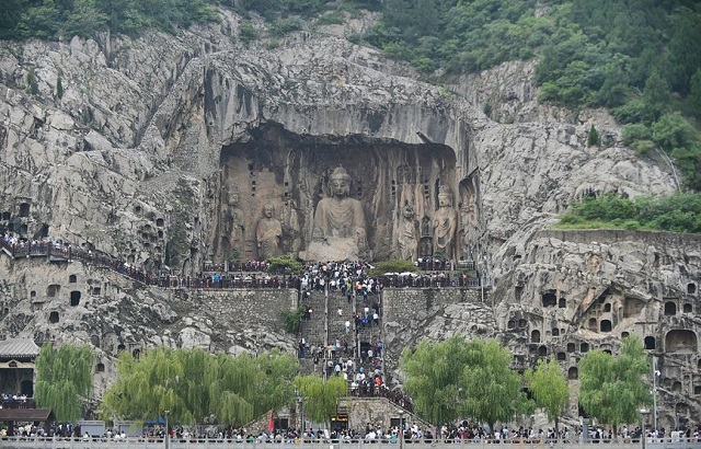 河南洛陽(yáng)：游龍門(mén)石窟品千年文化遺產(chǎn)