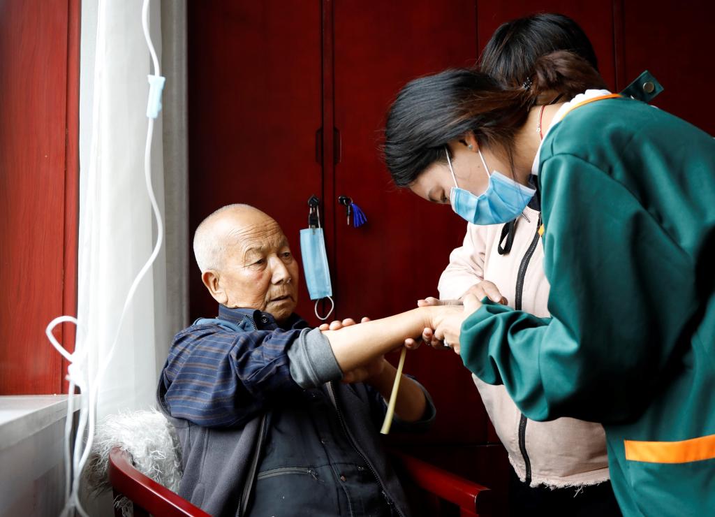 面對2.64億人，中國守護最美“夕陽紅”