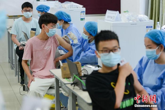 10余省份開打新冠疫苗加強(qiáng)針，你的疫苗打了幾針？