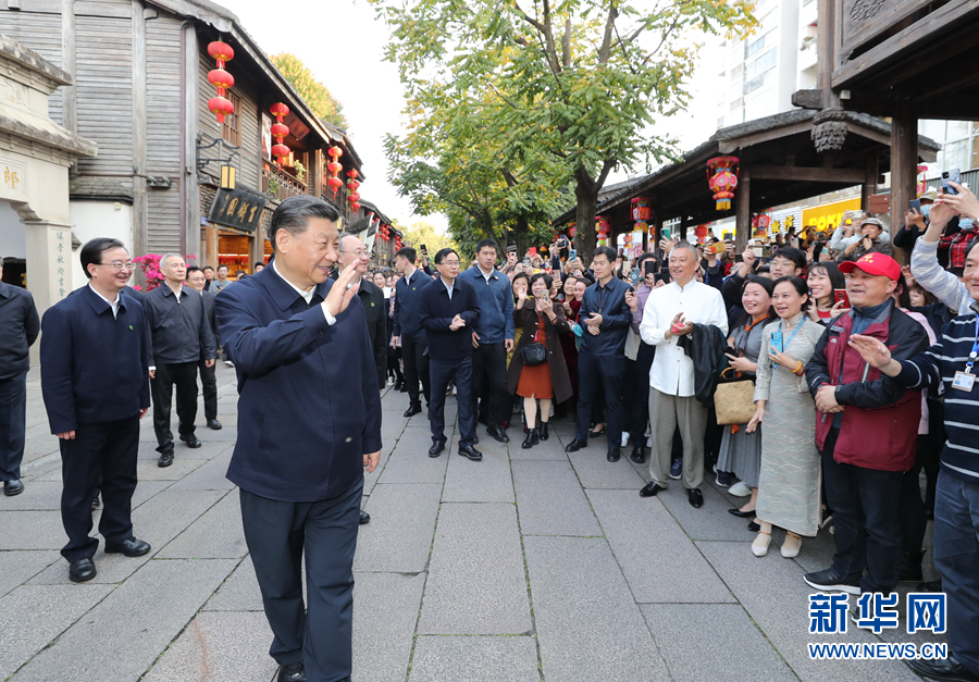 習近平在福建考察時強調(diào) 在服務(wù)和融入新發(fā)展格局上展現(xiàn)更大作為 奮力譜寫全面建設(shè)社會主義現(xiàn)代化國家福建篇章