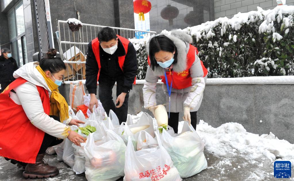 奮進(jìn)新征程 建功新時(shí)代｜“人民至上、生命至上”——抗擊世紀(jì)疫情彰顯“中國之治”優(yōu)勢(shì)