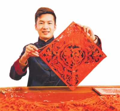 2021“河南非遺年度人物”揭曉 璀璨非遺 領(lǐng)創(chuàng)未來(lái)