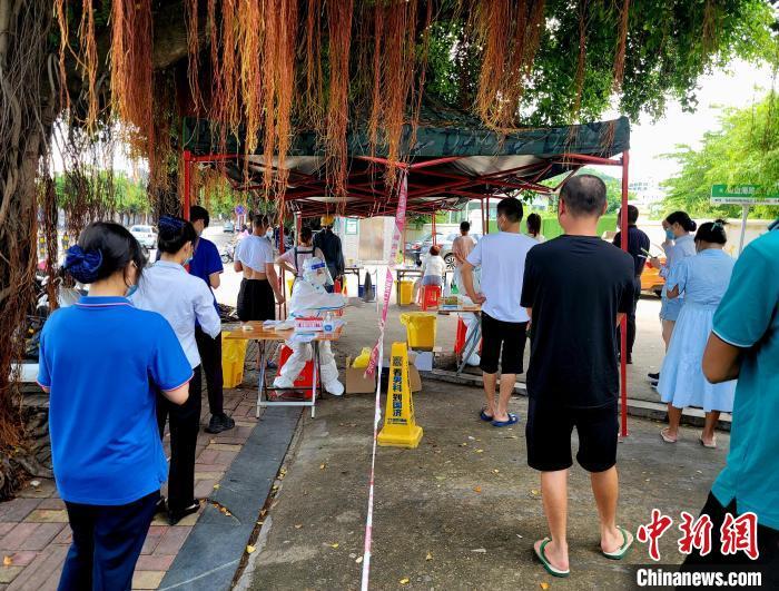 多地疫情快速發(fā)展，警惕秋冬季“雙流行”風(fēng)險(xiǎn)