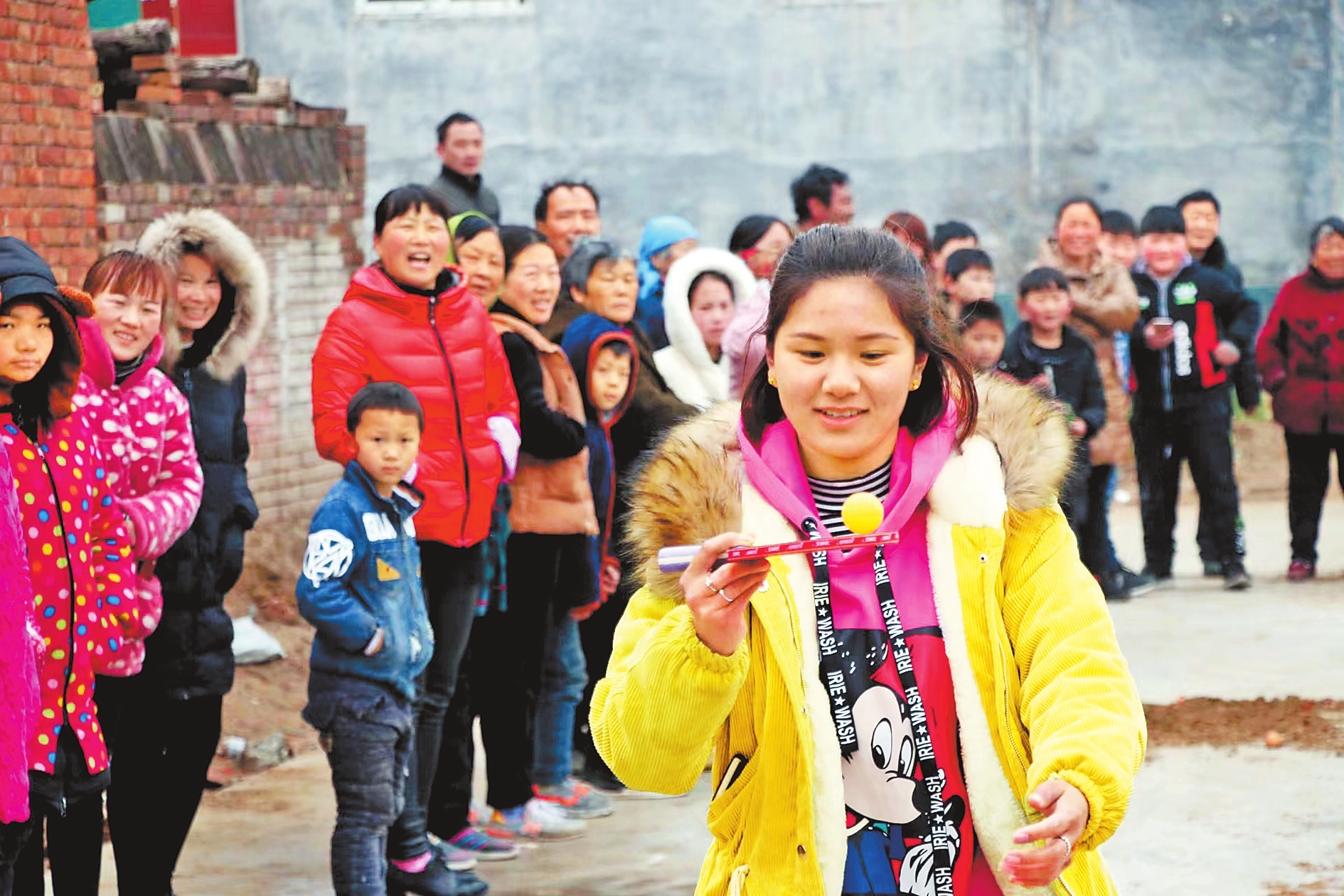 新春走基層丨趣味“村運(yùn)”會(huì) 快樂(lè)迎新年