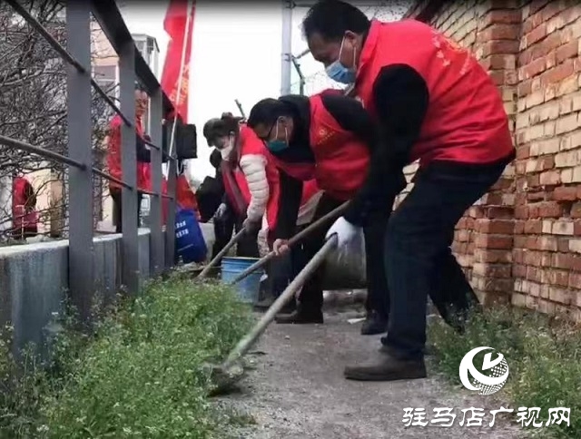 駐馬店：“好人”志愿者開展義務(wù)勞動(dòng) 助力全國文明城市創(chuàng)建