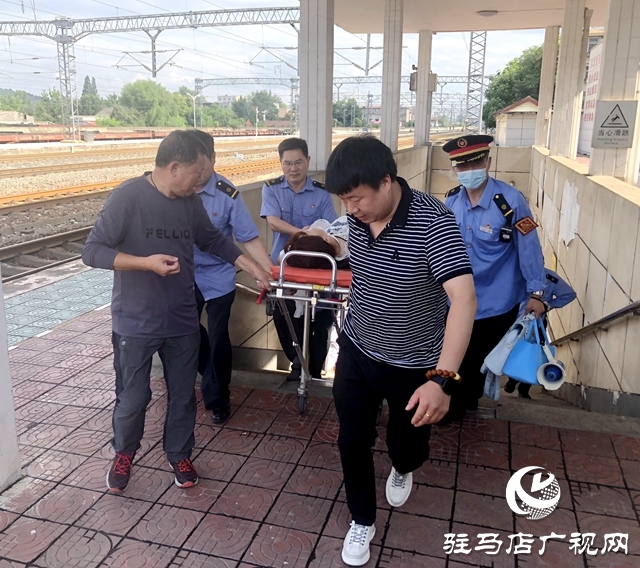 確山縣：下車旅客突發(fā)病 客運職工急救人