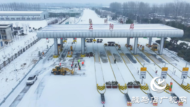 正陽：淮內高速公路在行動 除雪融冰保暢通