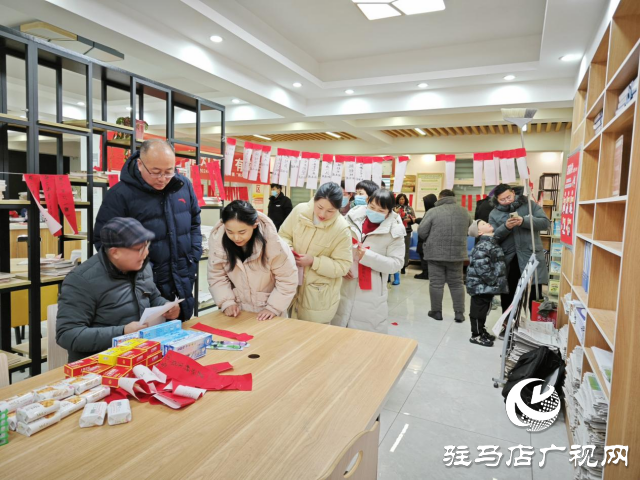 駐馬店市西園街道文化路社區(qū)開展“鬧元宵，猜燈謎”有獎活動