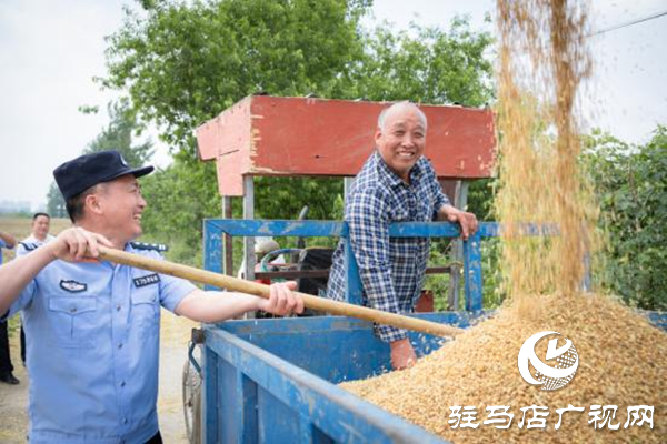 民警全力護航“三夏”麥收