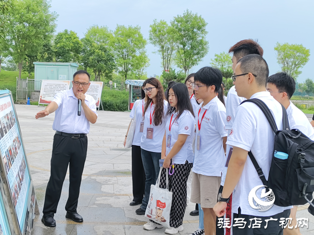 北京大學(xué)深圳研究生院“篤行計劃”駐馬店暑期社會實踐團(tuán)走進(jìn)平輿縣參觀調(diào)研