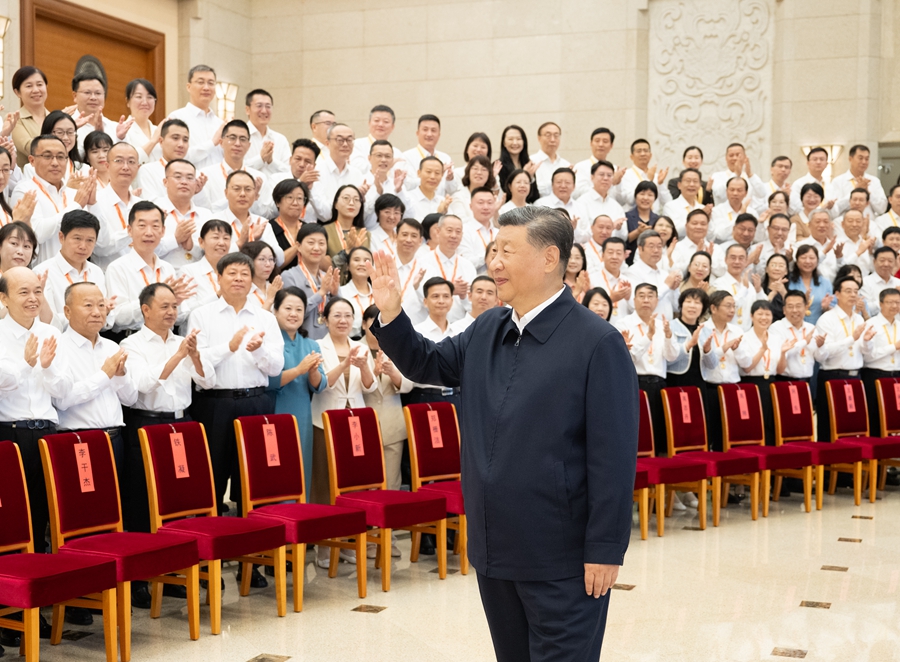 習近平在全國教育大會上強調(diào) 緊緊圍繞立德樹人根本任務(wù) 朝著建成教育強國戰(zhàn)略目標扎實邁進