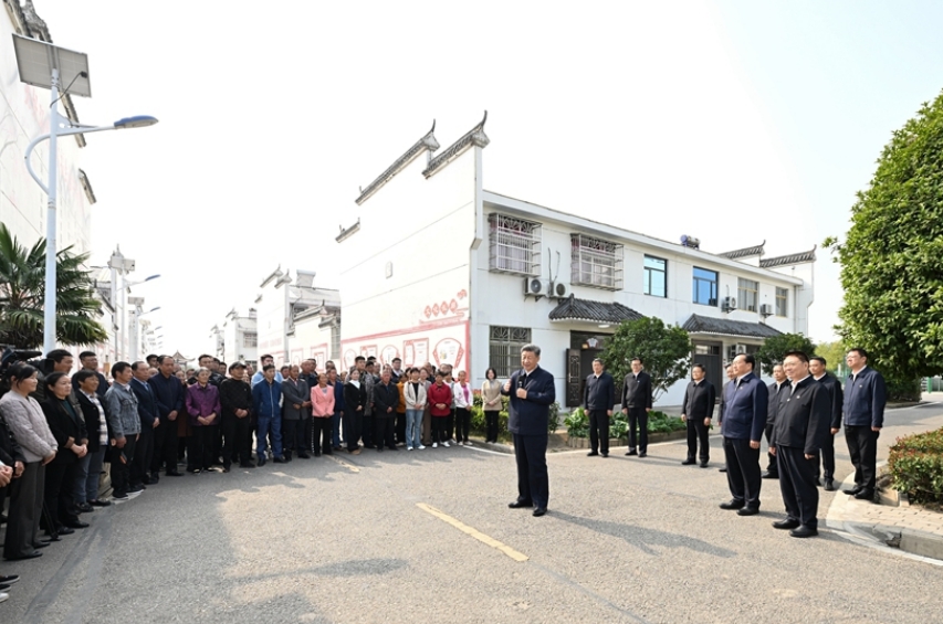 習近平在湖北考察時強調(diào) 鼓足干勁奮發(fā)進取 久久為功善作善成 奮力譜寫中國式現(xiàn)代化湖北篇章