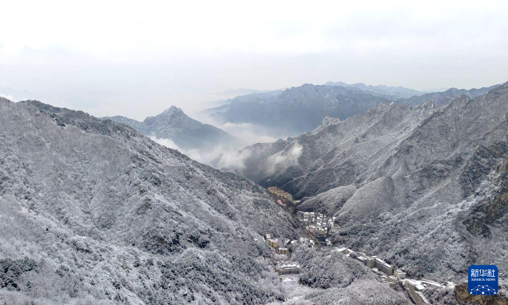 寒潮來(lái)襲 多地出現(xiàn)降雪