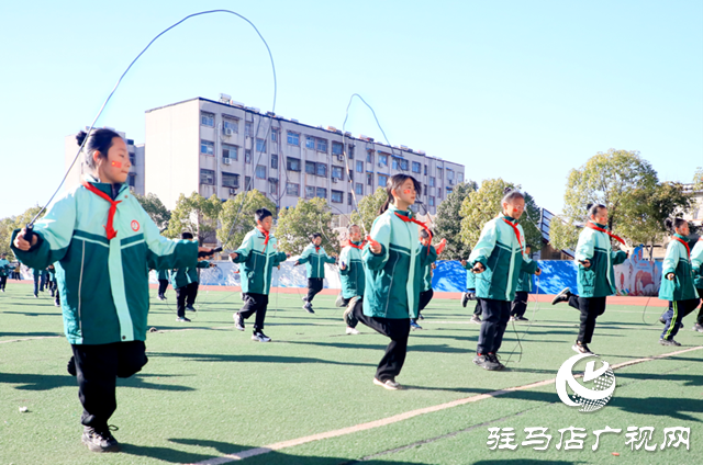 駐馬店市第二小學舉行冬季趣味運動會