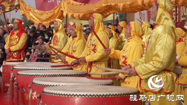 西平縣舉行大銅器展演暨“移風(fēng)易俗·春風(fēng)送崗”活動(dòng)