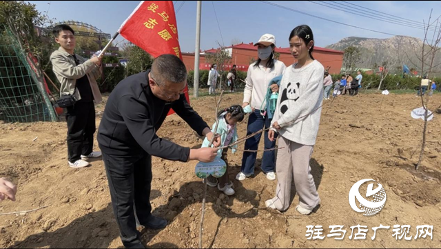 駐馬店廣播電視臺廣播事業(yè)管理中心：開展第七屆公益植樹活動 助力鄉(xiāng)村綠色發(fā)展