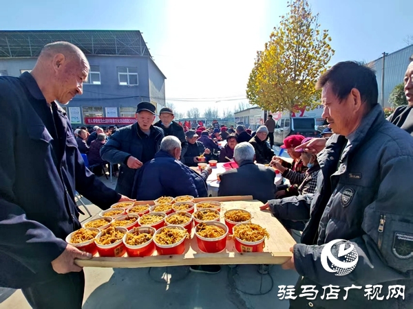 以孝善與活力為筆，繪就鄉(xiāng)村新畫卷 ——專訪平輿縣萬(wàn)金店鄉(xiāng)土店村支部書記李新立