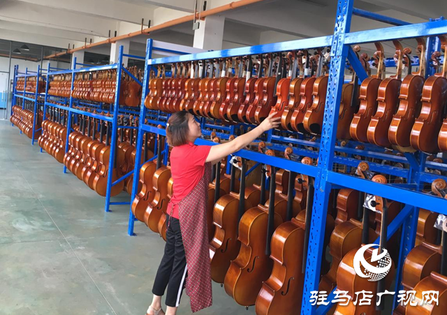 郭新社：精耕細(xì)作琴產(chǎn)業(yè) 琴韻悠揚(yáng)傳世界